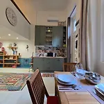 Charming Suite & The Hidden Gem On Akacfa Str
